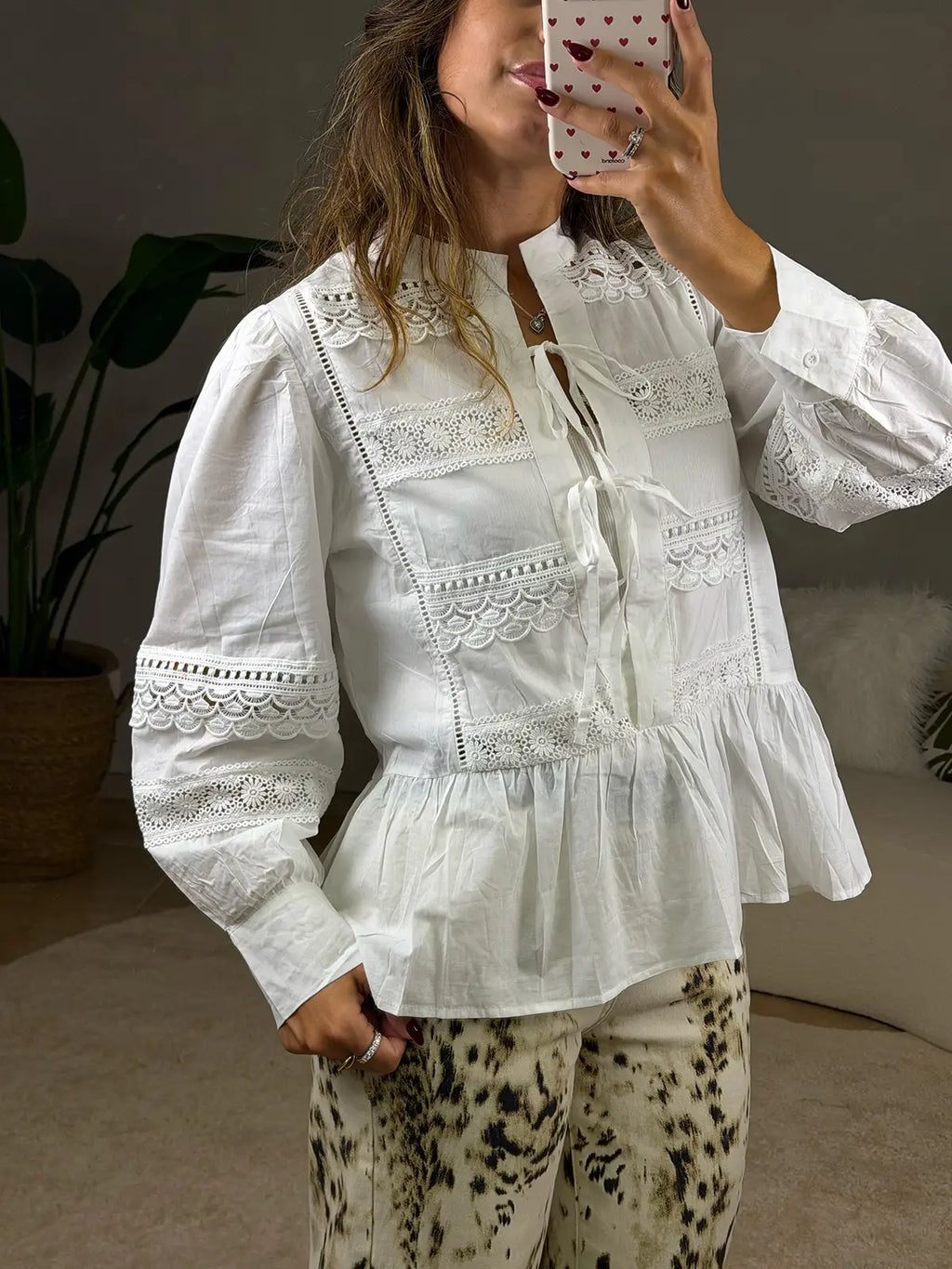 Blusa Blanca Romántica de Encaje
