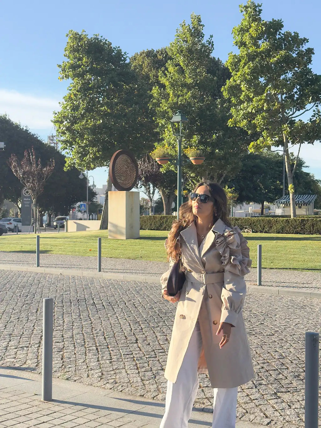 Gabardine com Folhos Bege