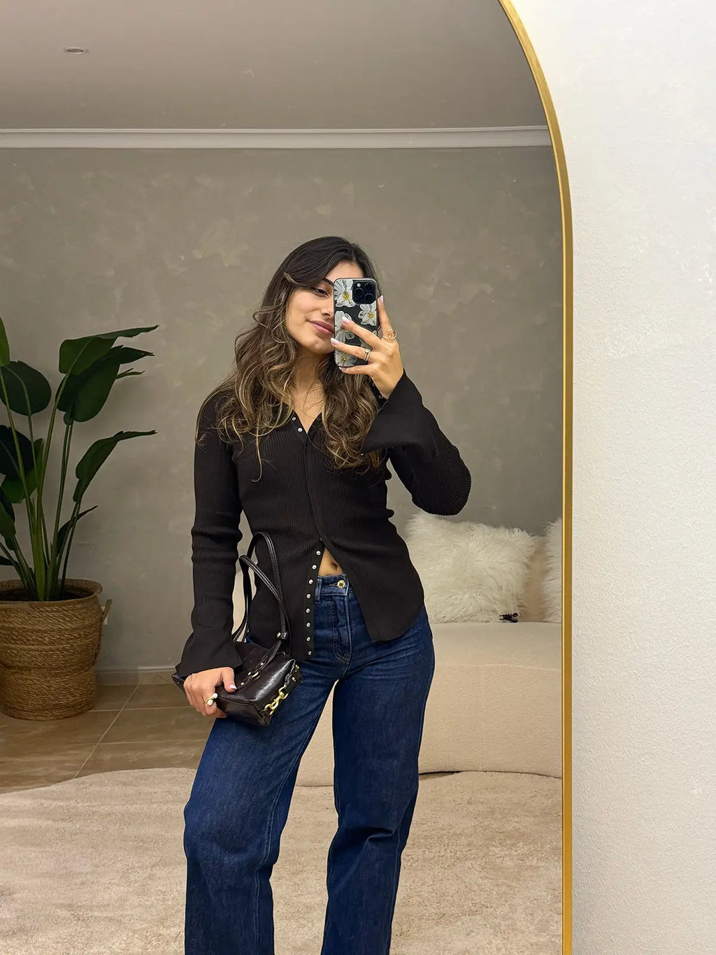 Polo Castanho Malha Canelada com Botões