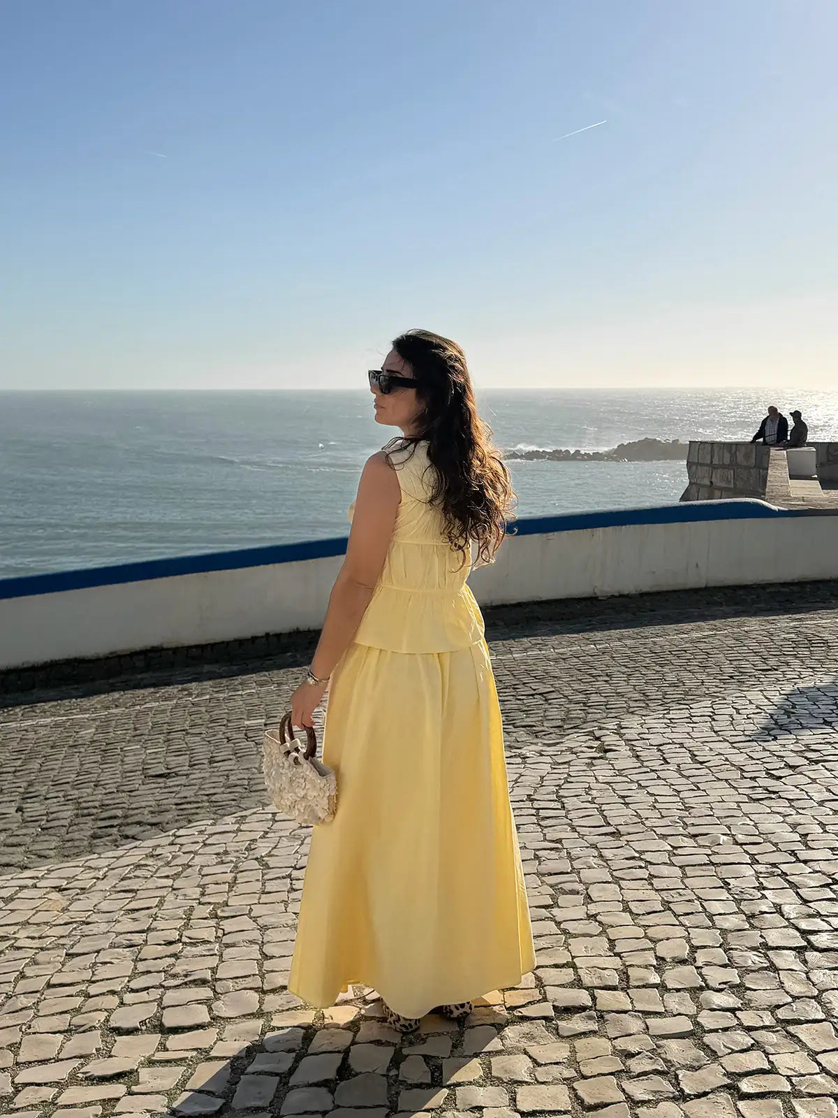 Conjunto Amarelo Top e Saia