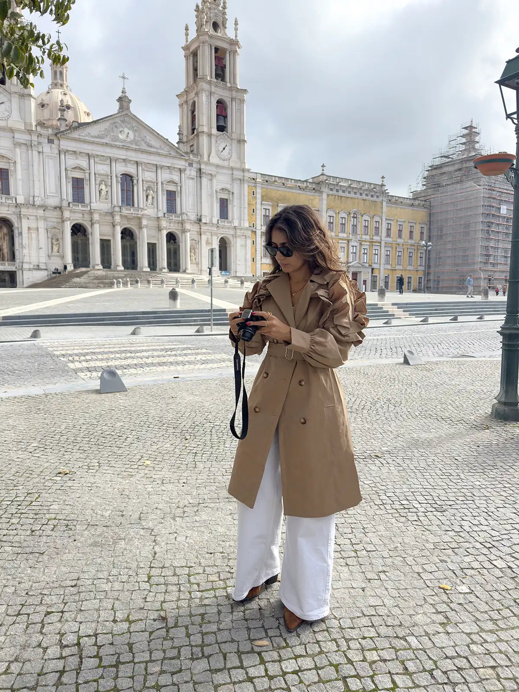 Gabardine com Folhos Camel