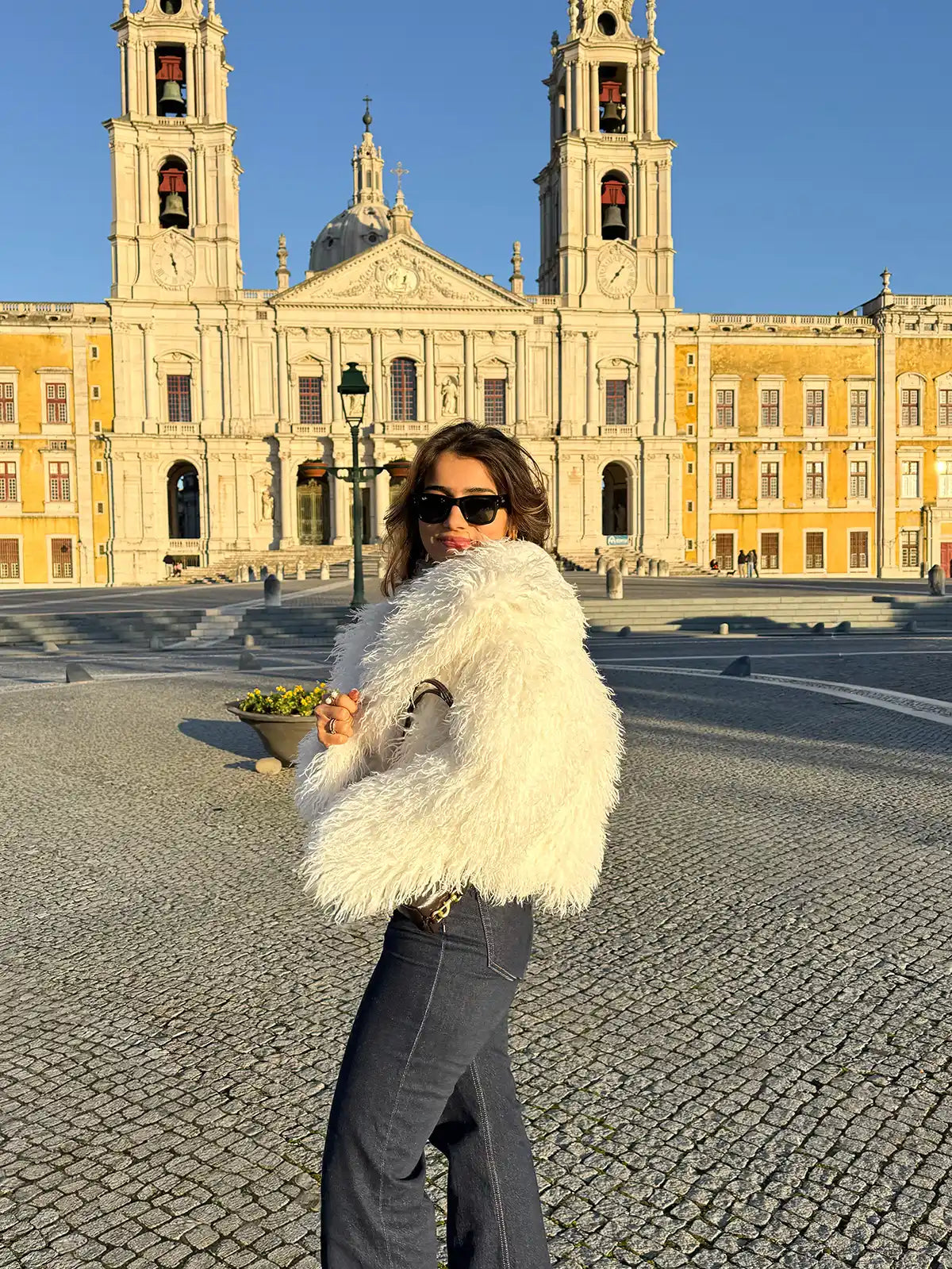 Casaco de Pelo Branco — Pré-venda | Envios a partir de 21/01