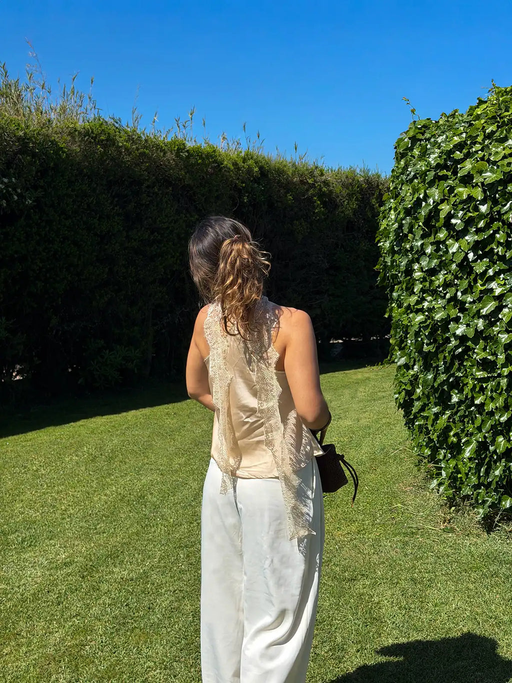 Top de Renda Champanhe com Lenço