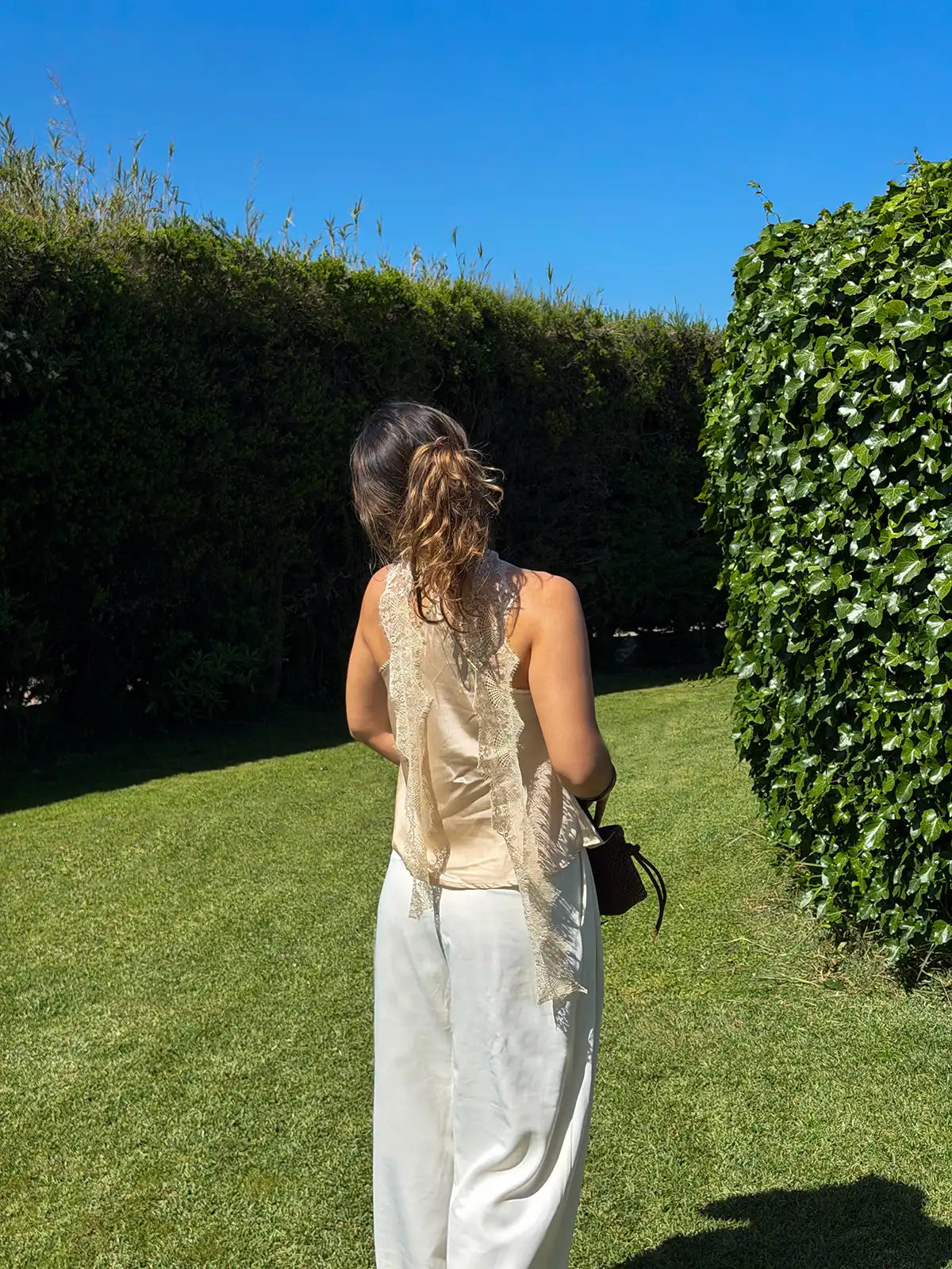 Top de Renda Champanhe com Lenço