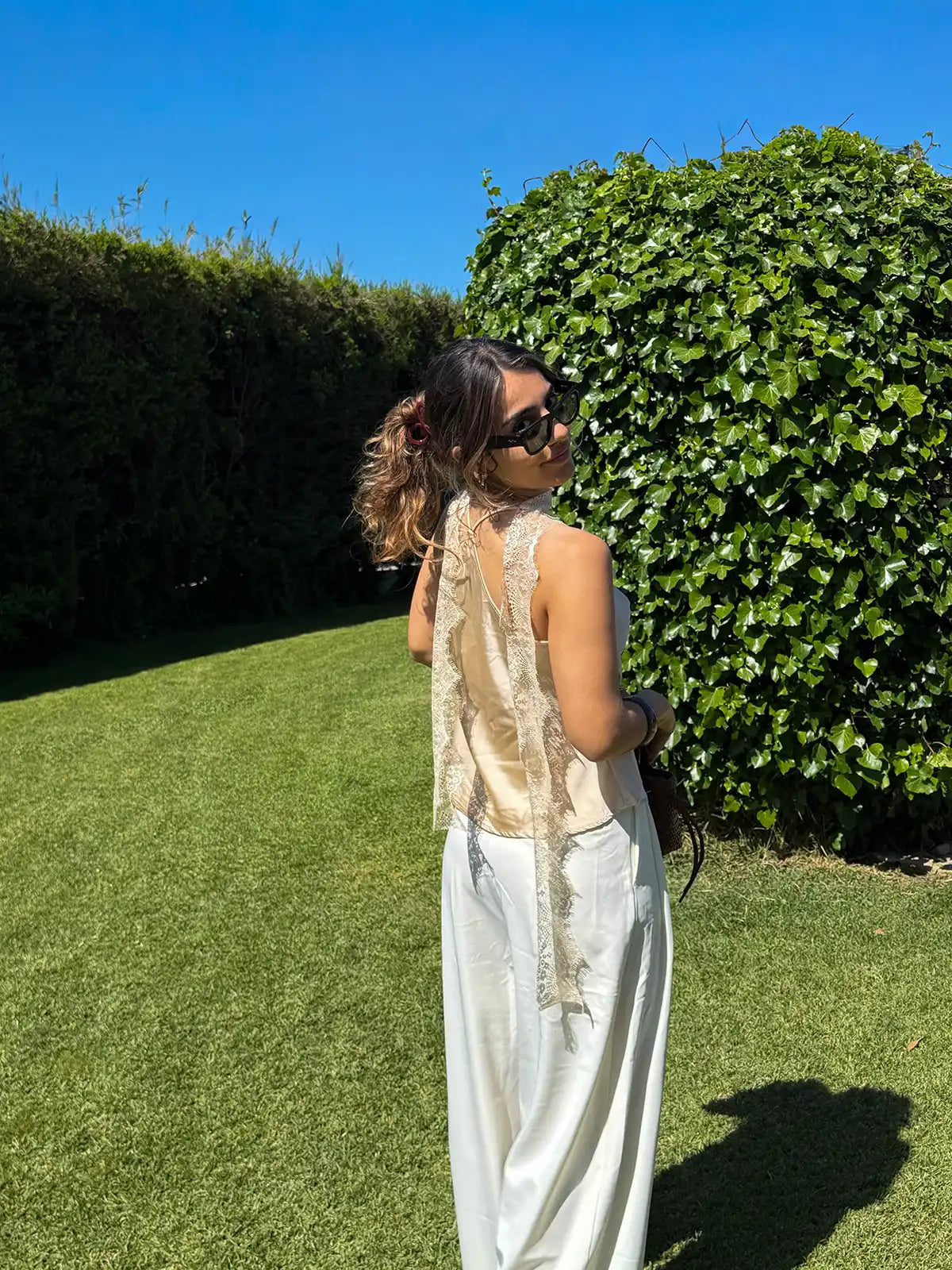 Top de Renda Champanhe com Lenço