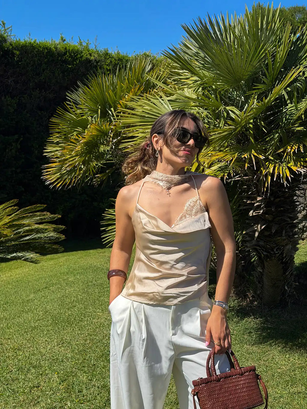 Top de Renda Champanhe com Lenço