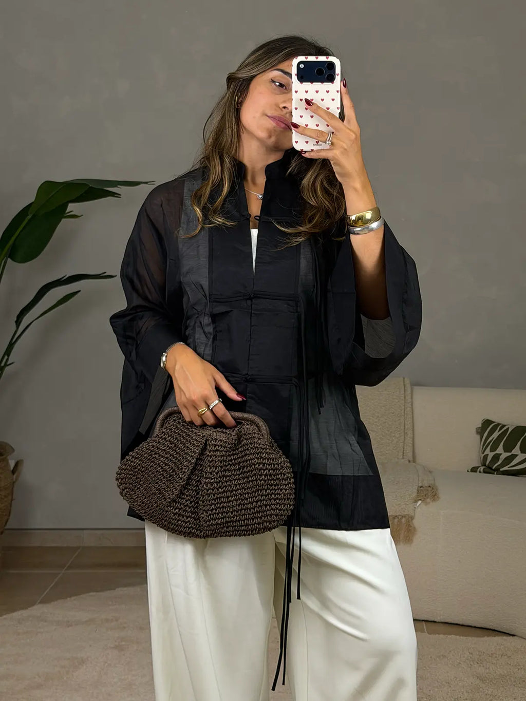 Blusa Preta Semi-transparente Estilo Mandarim