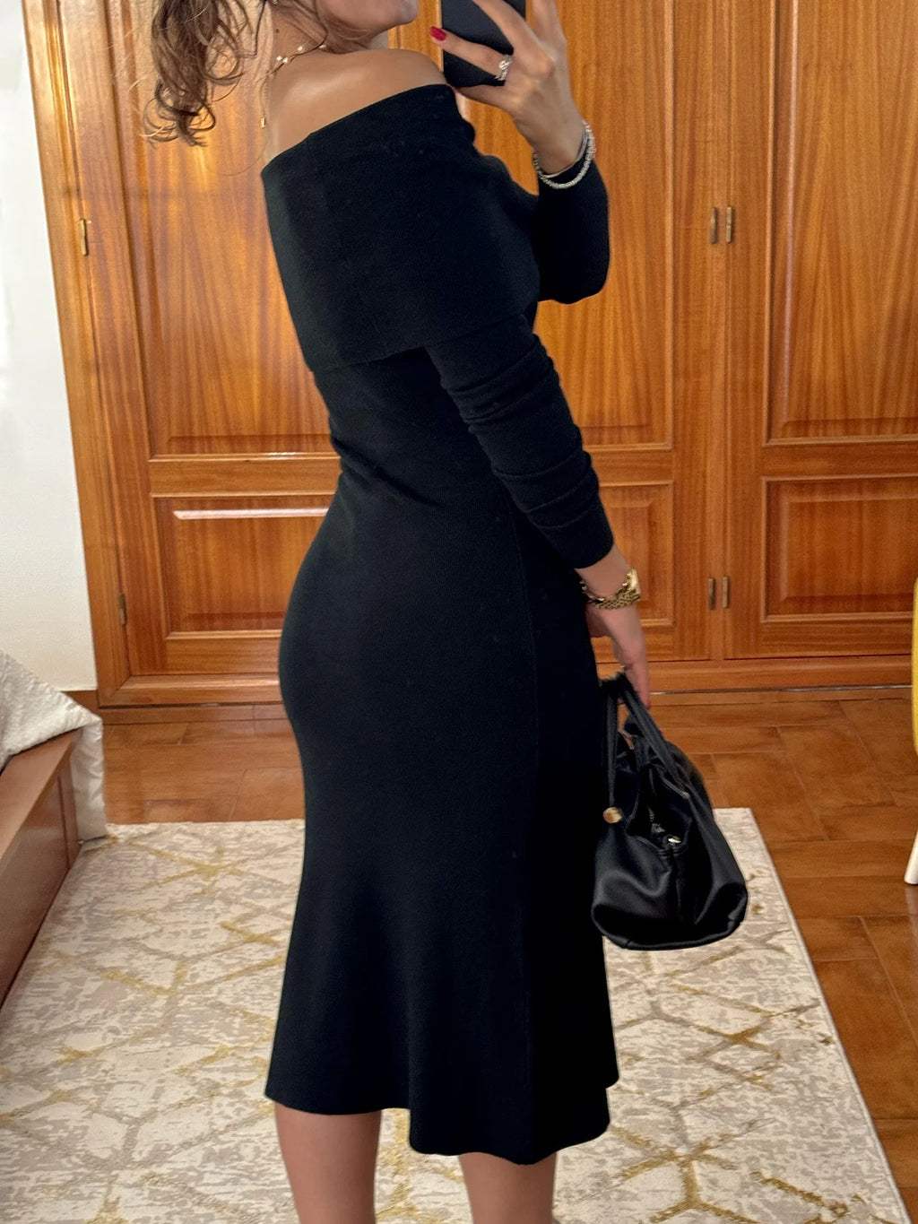 Vestido de Malha Off-the-shoulder