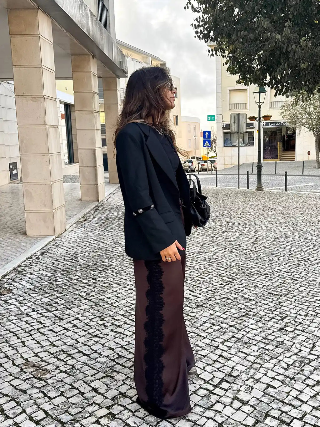 Calças de Cetim com Renda