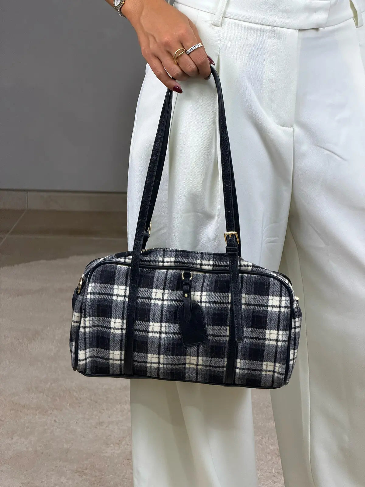 Shoulder Bag Padrão Tartã Preta