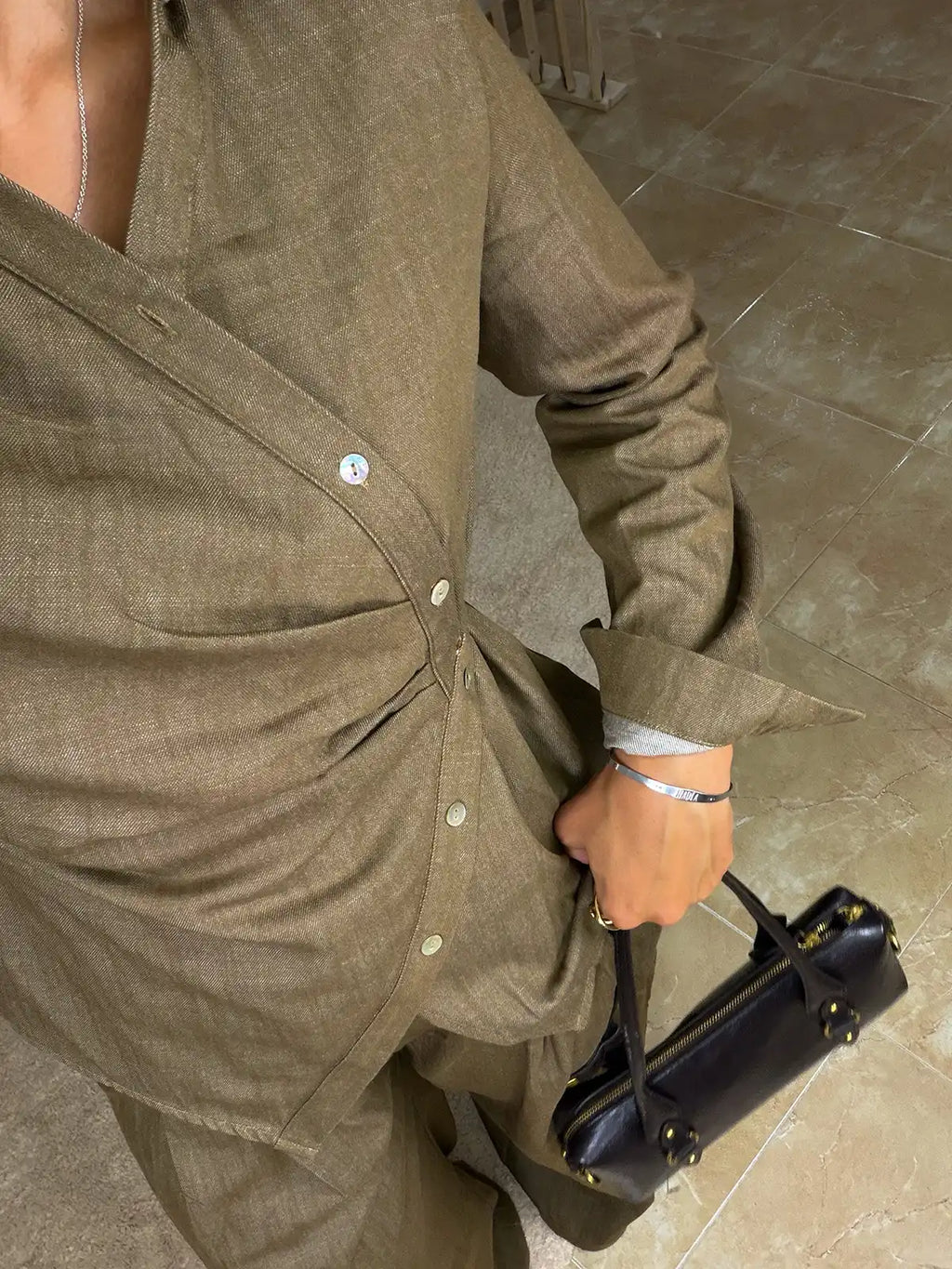 Conjunto Taupe com Botões