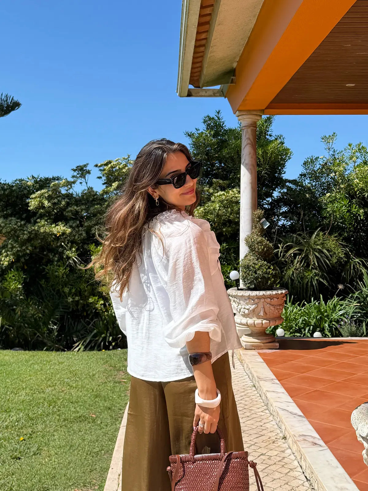 Blusa Fluida com Folhos Branca