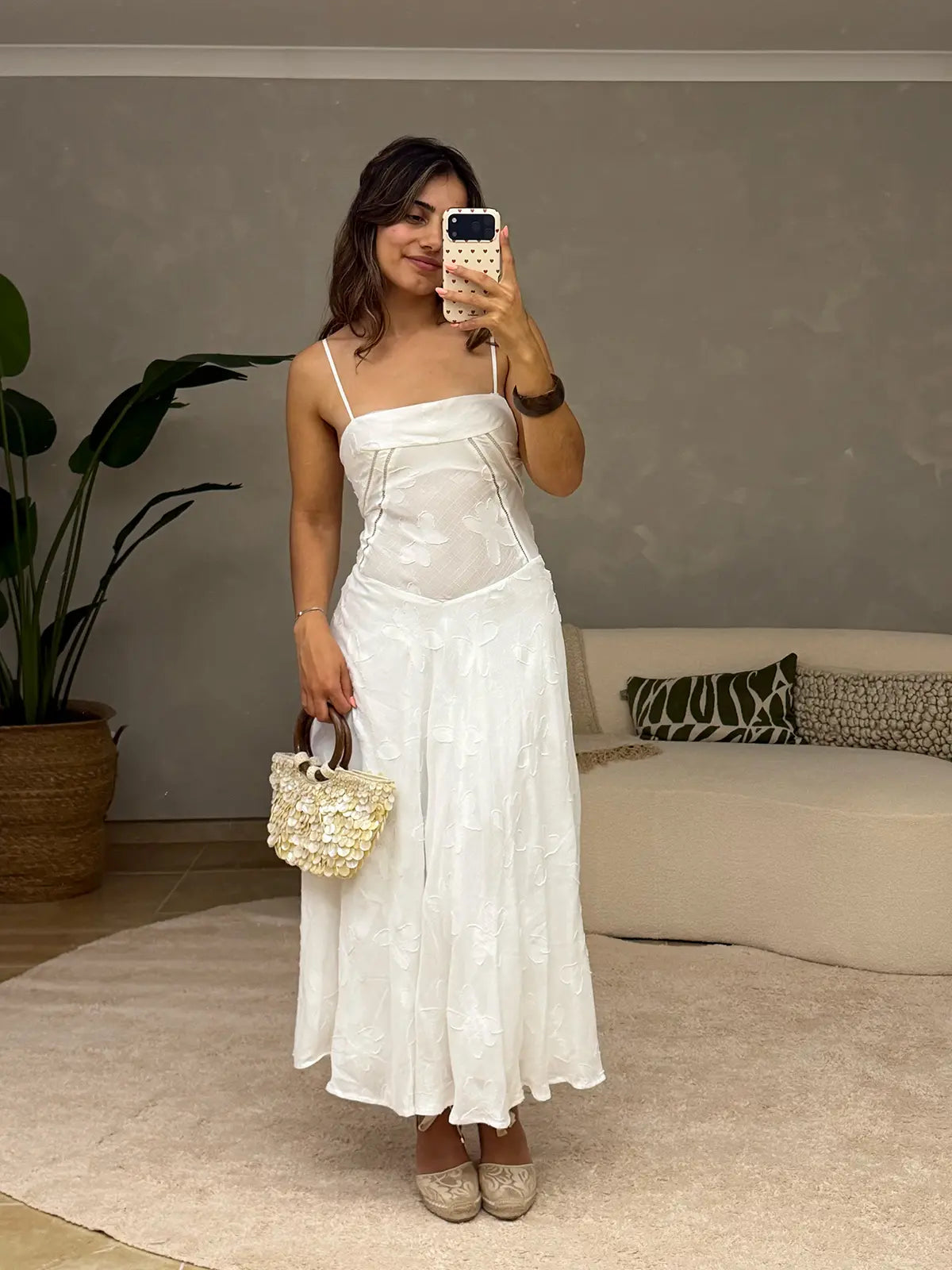 Vestido Branco Bordado